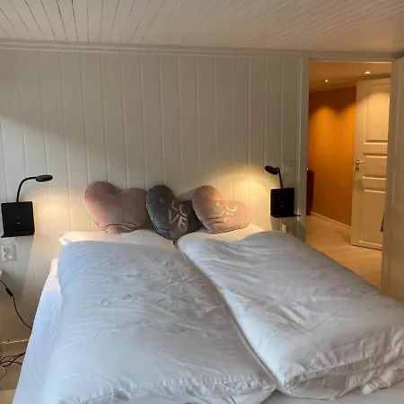 Pensionat Rodseth Gardsovernatting Dobbeltrom Molde