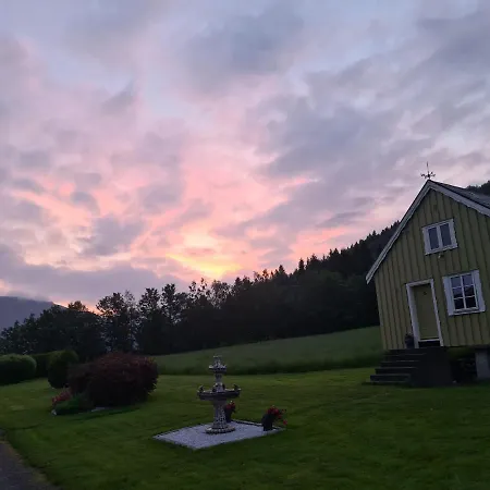 ゲストハウス Rodseth Gardsovernatting Dobbeltrom