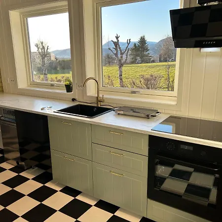 ゲストハウス Rodseth Gardsovernatting Dobbeltrom モルデ