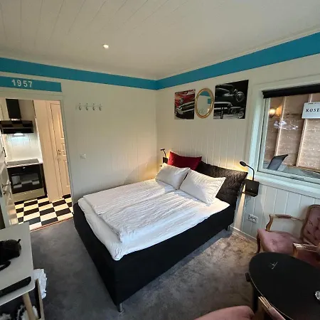 ゲストハウス Rodseth Gardsovernatting Dobbeltrom