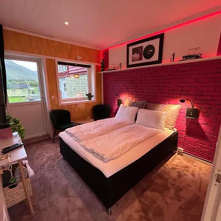 Rodseth Gardsovernatting Dobbeltrom ゲストハウス *